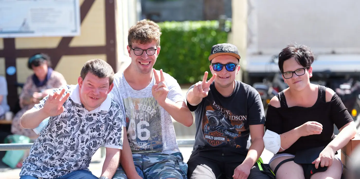 Gruppe Teenager mit Behinderungen